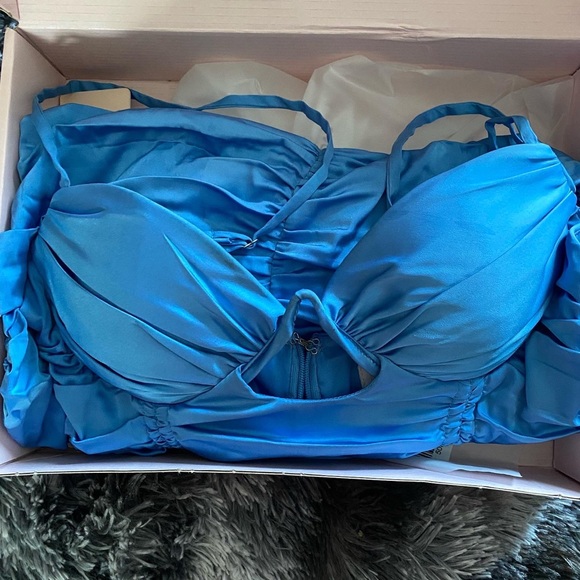 Oh Polly dress size 6 UK 100$ - Picture 3 of 3